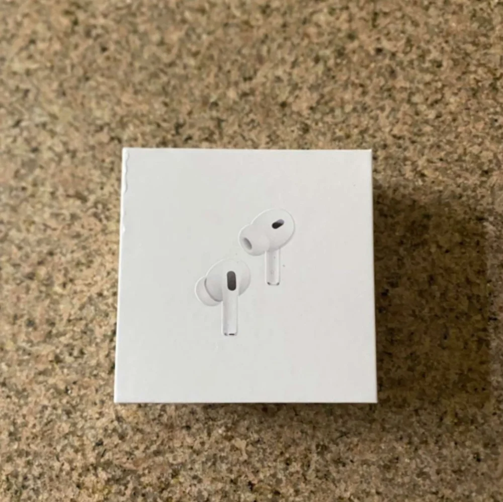 Apple pro 2nd generation air pods, magsafe wireless charging case
